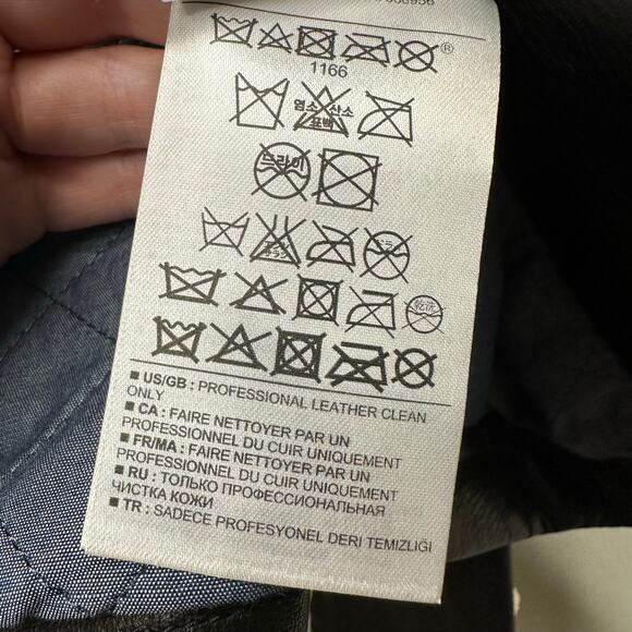 Md NWT GAP Black Quilted Leather Moto Jacket Biker Jacket Grunge Edgy Punk Goth - Picture 6 of 8